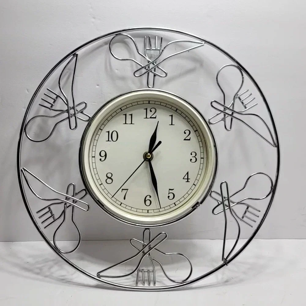 Chrome Kitchen Wall Clock Silver Cutlery Spoon Fork Knife Diner Decor 12 Inch